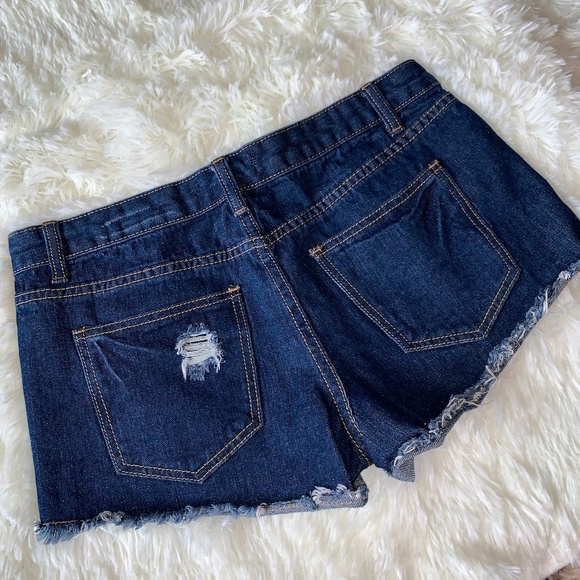 Forever 21 Dark Destroyed Denim Shorts Size 27 - Picture 4 of 4